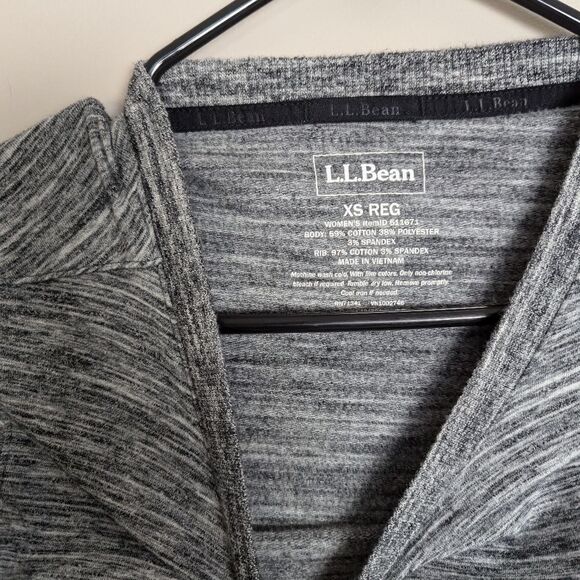 L.L. Bean Women's Cozy sweatshirt heather grey thumbhole size XS - Picture 6 of 7